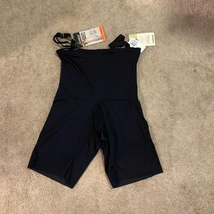 Victoria secret- Balck Leonisa knee length compression body shapewear- Xlarge